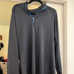 Lululemon metal vent hoodie with thumb holes large